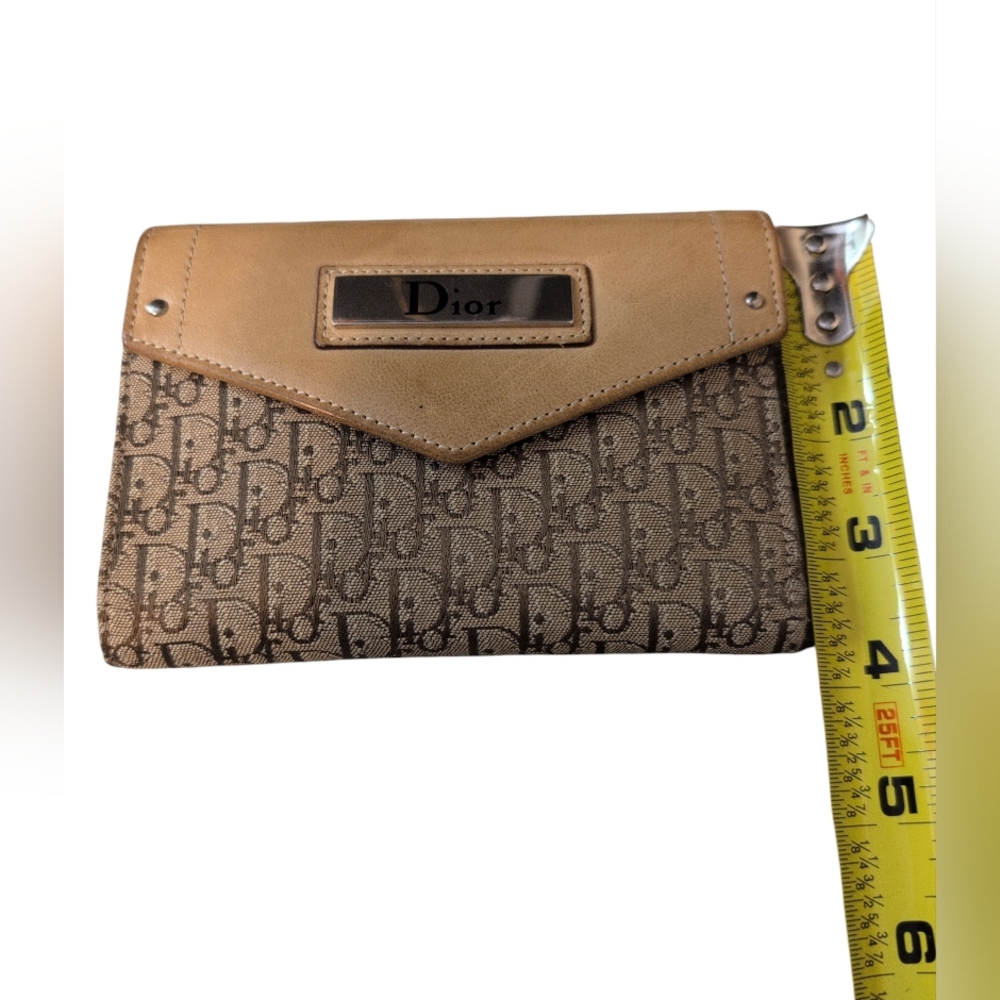 Dior Tan and Brown Women's Wallet Canvas Leather Needs Snap Replacement Preloved - Picture 15 of 15